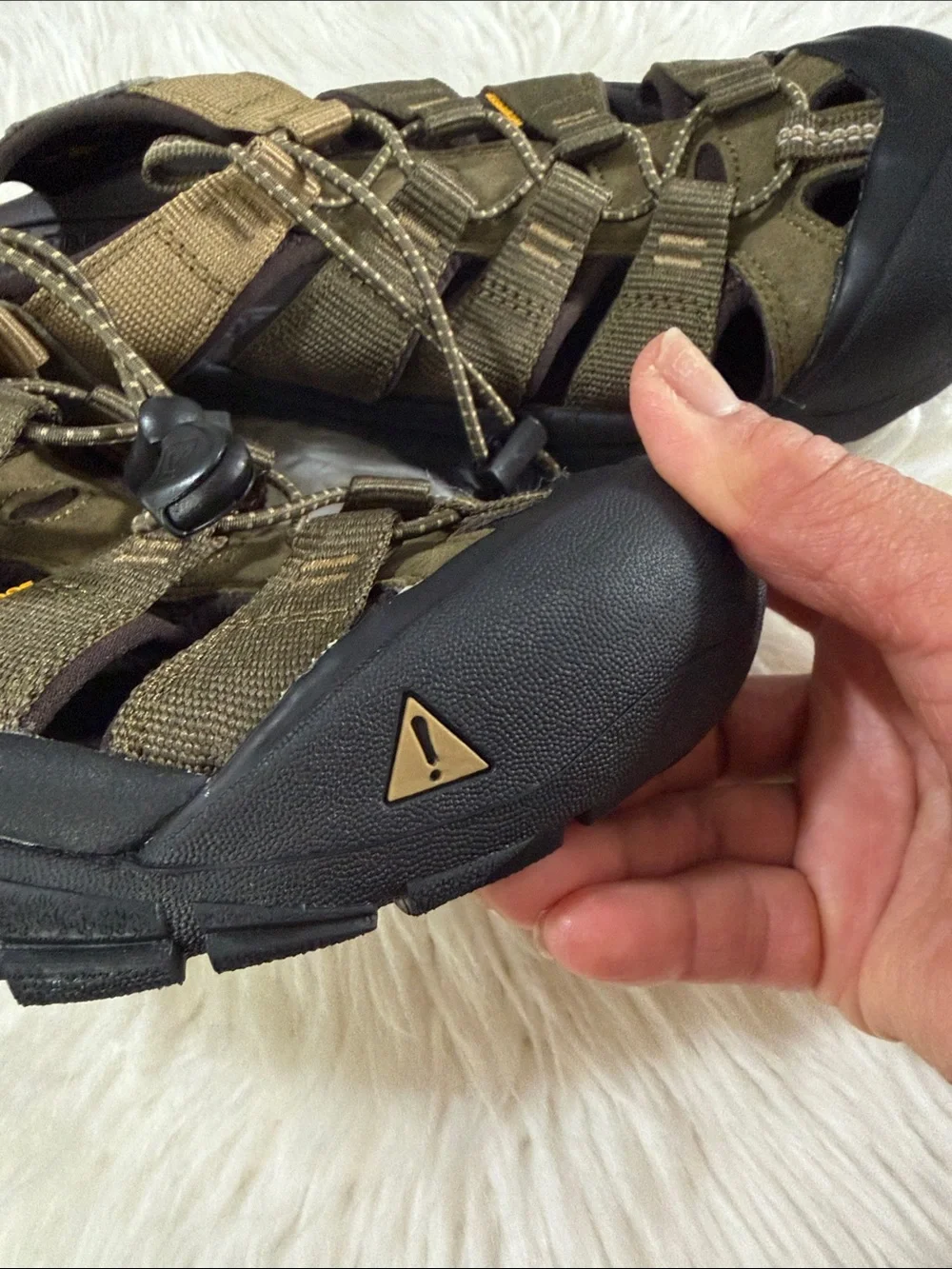 Keen Men's Newport H2 Olive and Tan Closed-Toe Outdoor Sandals